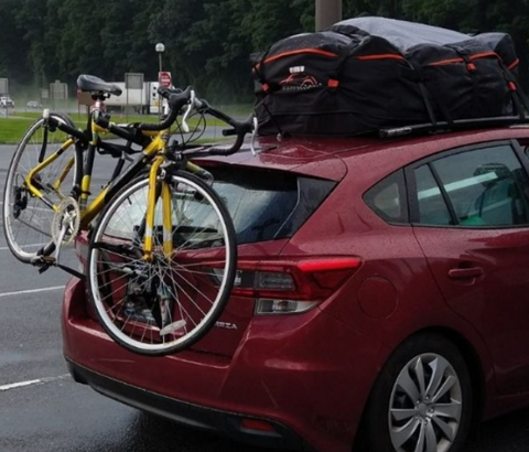 A roof rack enables you to organize your gear systematically