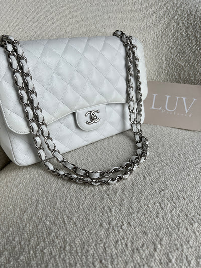 Chanel // White Caviar Quilted Filigree Vanity Case Bag – VSP Consignment