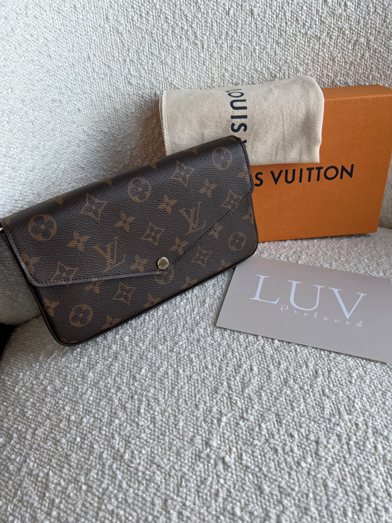 Louis Vuitton Felicie Pochette Monogram LV M61276, Luxury, Bags & Wallets  on Carousell