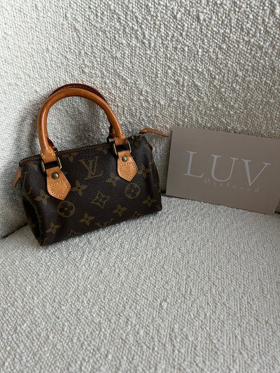 Louis Vuitton Monogram Eva Pochette Bag – Entourage Vintage