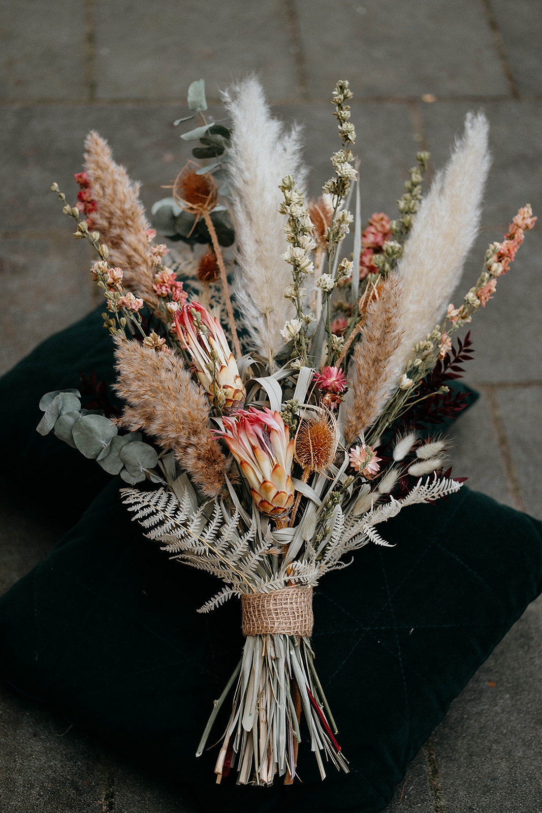landen Heiligdom Beïnvloeden Bruidsboeket Van Droogbloemen Pastel – Magical Flower