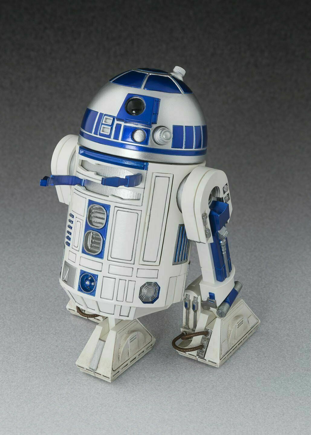 S.H.Figuarts R2D2-connectedremag.com