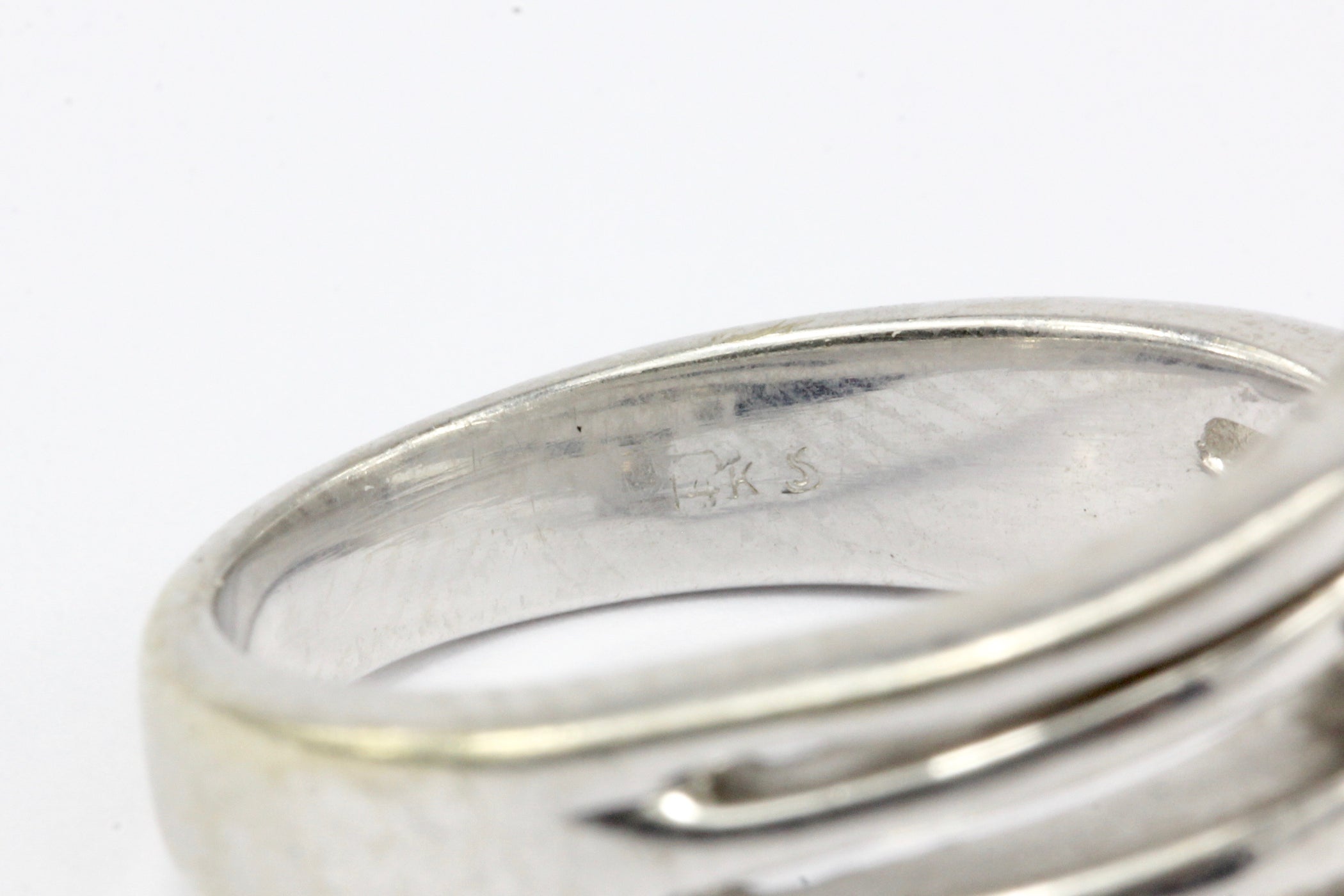 Retro 14K White Gold Diamond Cascade Ring — Queen May
