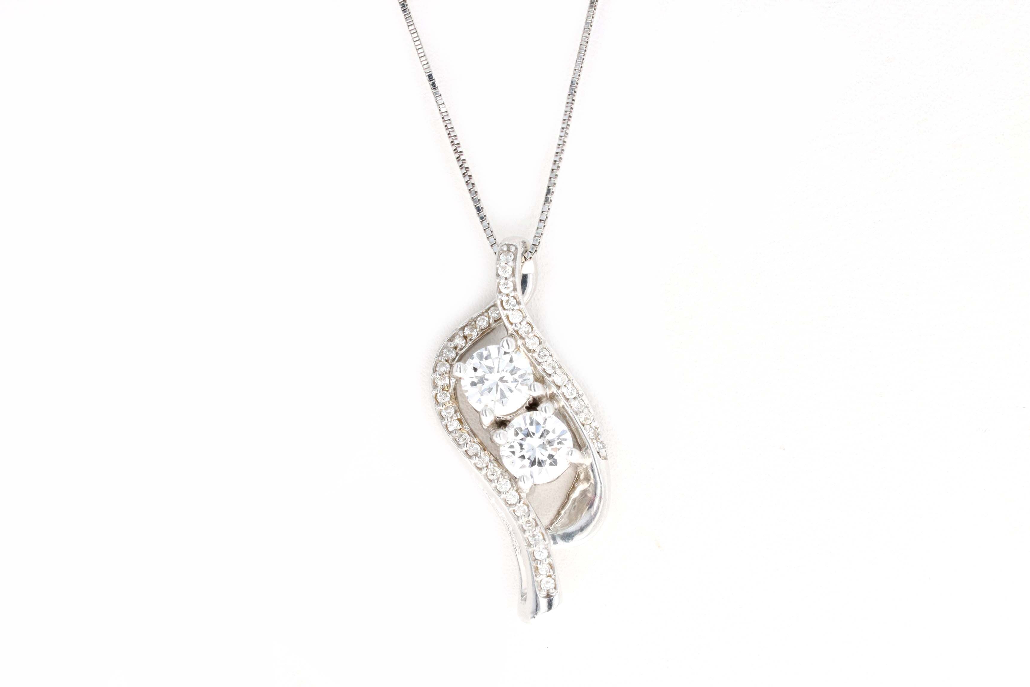 14K White Gold 1.0 Carat Total Weight Diamond Swirl Pendant Necklace