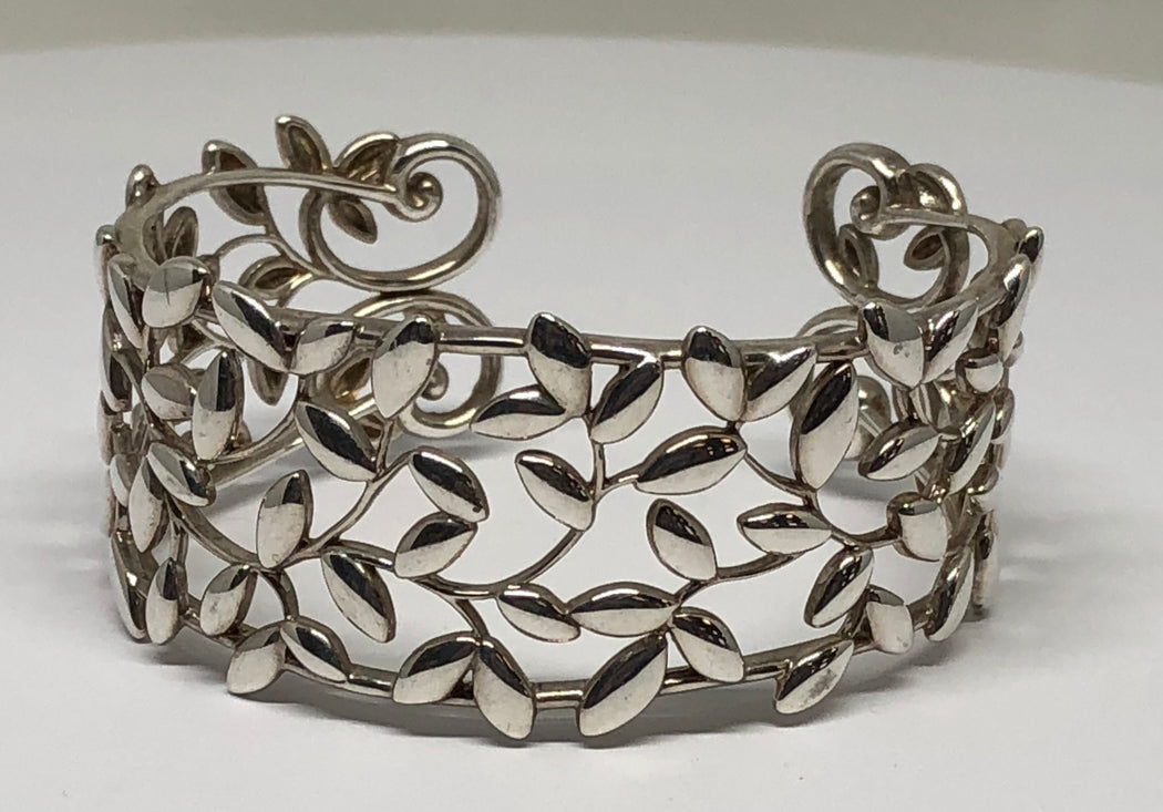 Tiffany Co Sterling Silver Paloma Picasso Olive Leaf Cuff Bracelet Queen May