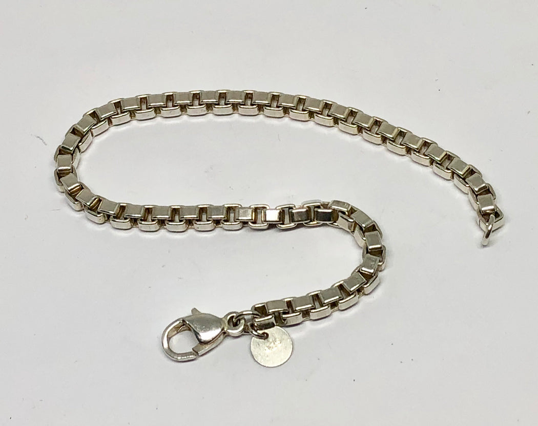 Tiffany & Co Sterling Silver Venetian Box Link Bracelet 7.5