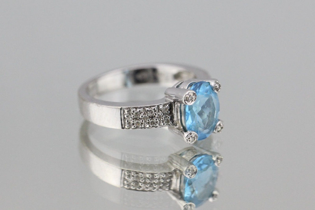 Vintage 14K White Gold Diamond & Blue Topaz Ring w/ Diamond Prongs ...