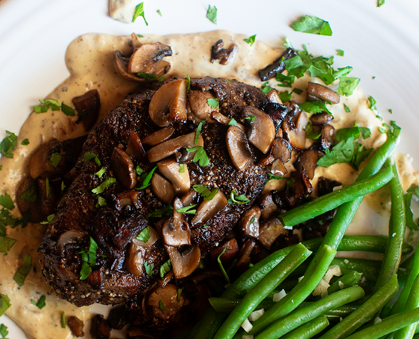 Filet Mignon with Rich Mustard Sauce