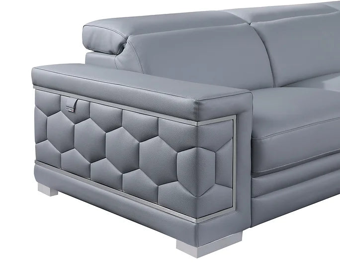 Sectional in Favo (LT. Blue)