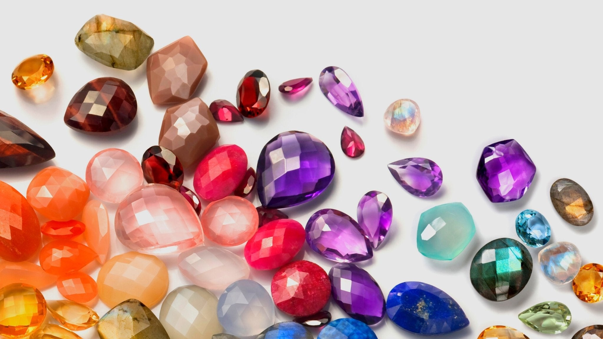 The Difference Between Natural and Synthetic Gemstones – Aquaria Gems ...