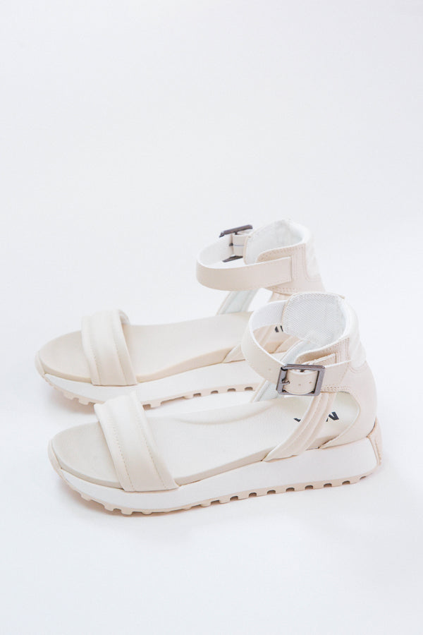 Shop Sandals | Women's Shoes – North & Main Clothing Company