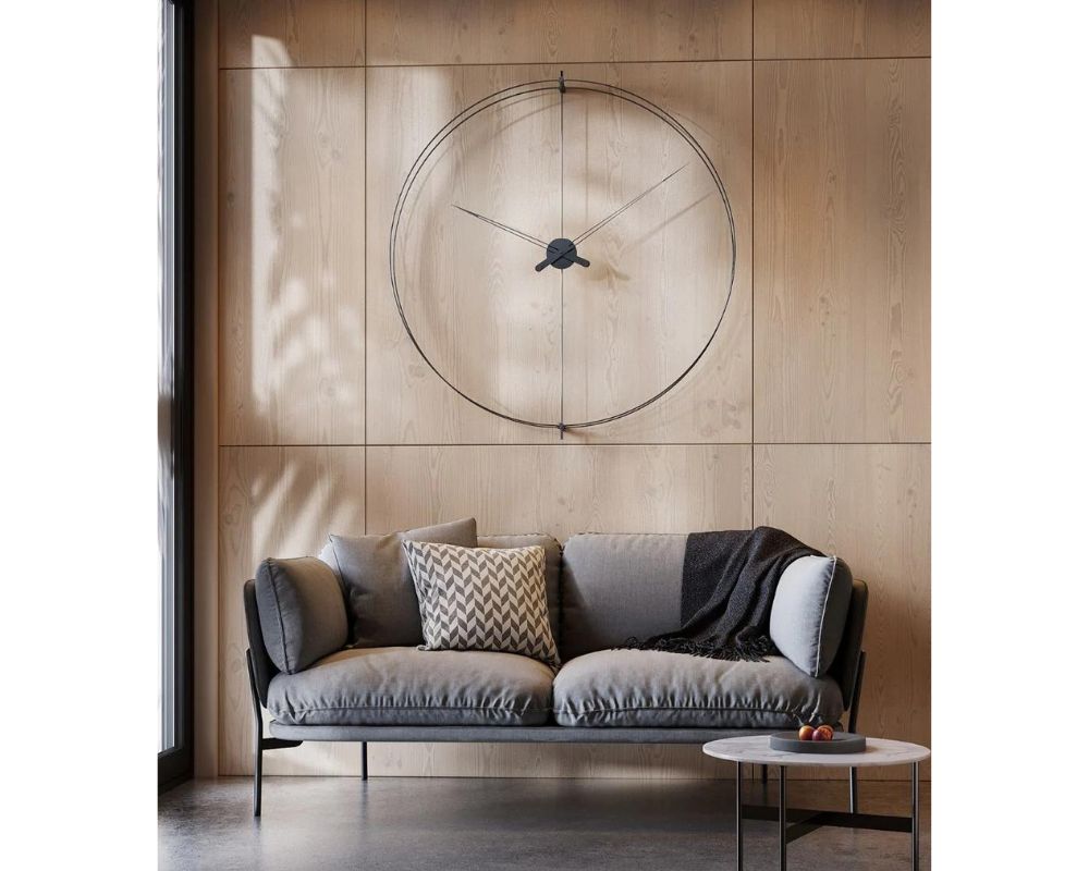 Large wall clock design