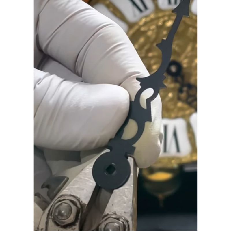 pendulum clock adjustment steps shows in the image