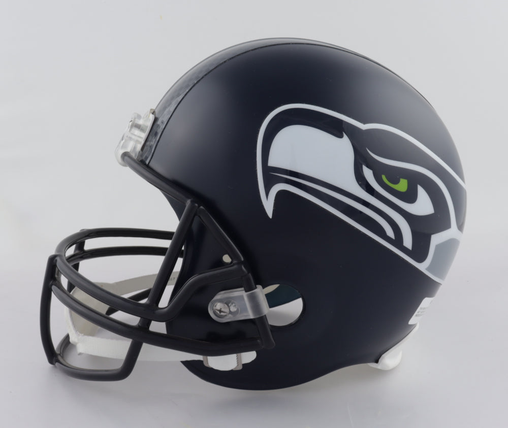 marshawn lynch autographed helmet