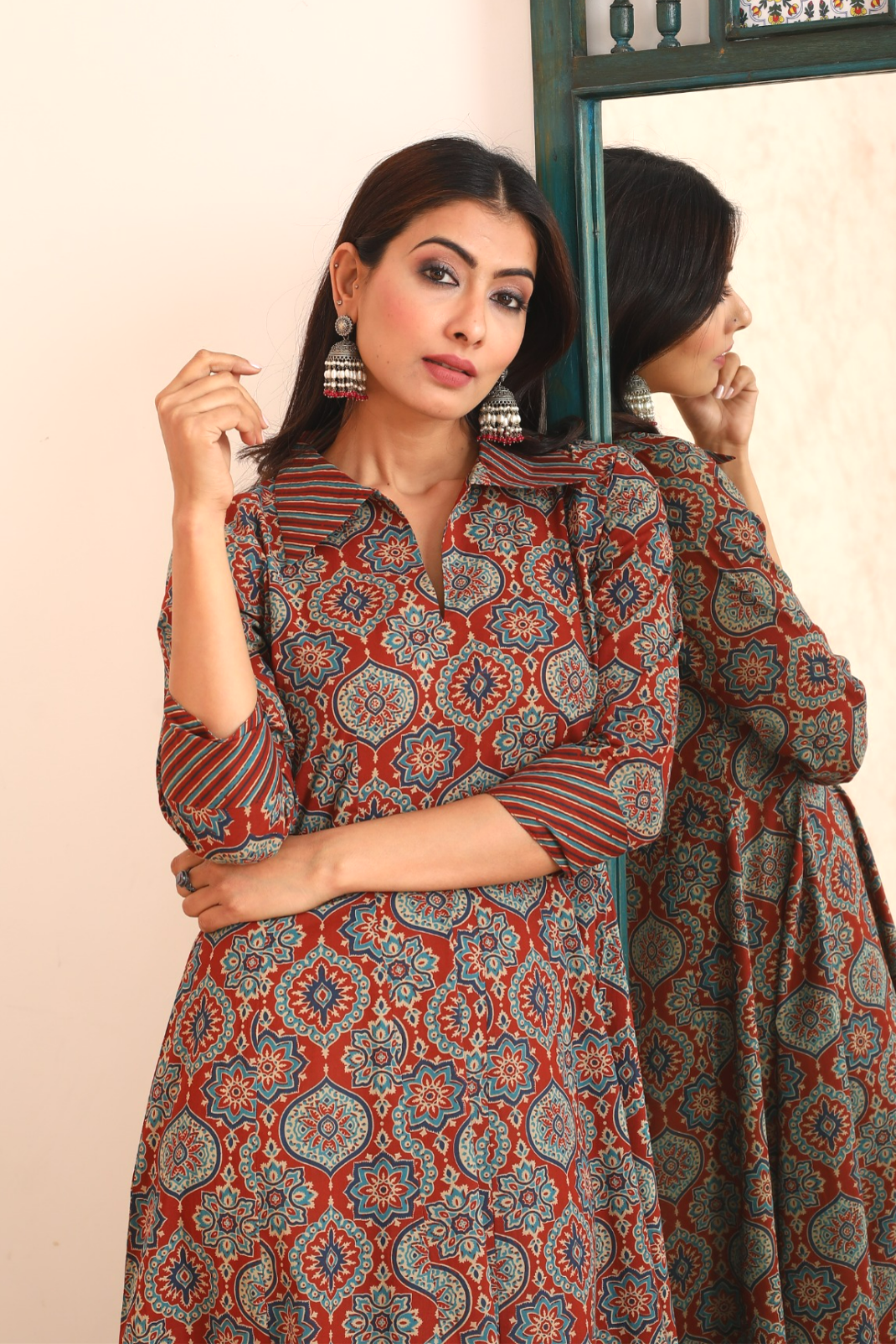 Top 7 Kurtis Neck Designs For YOUR STYLISH LOOK - FashionPro | Collar kurti  design, Kurti neck designs, India style dress