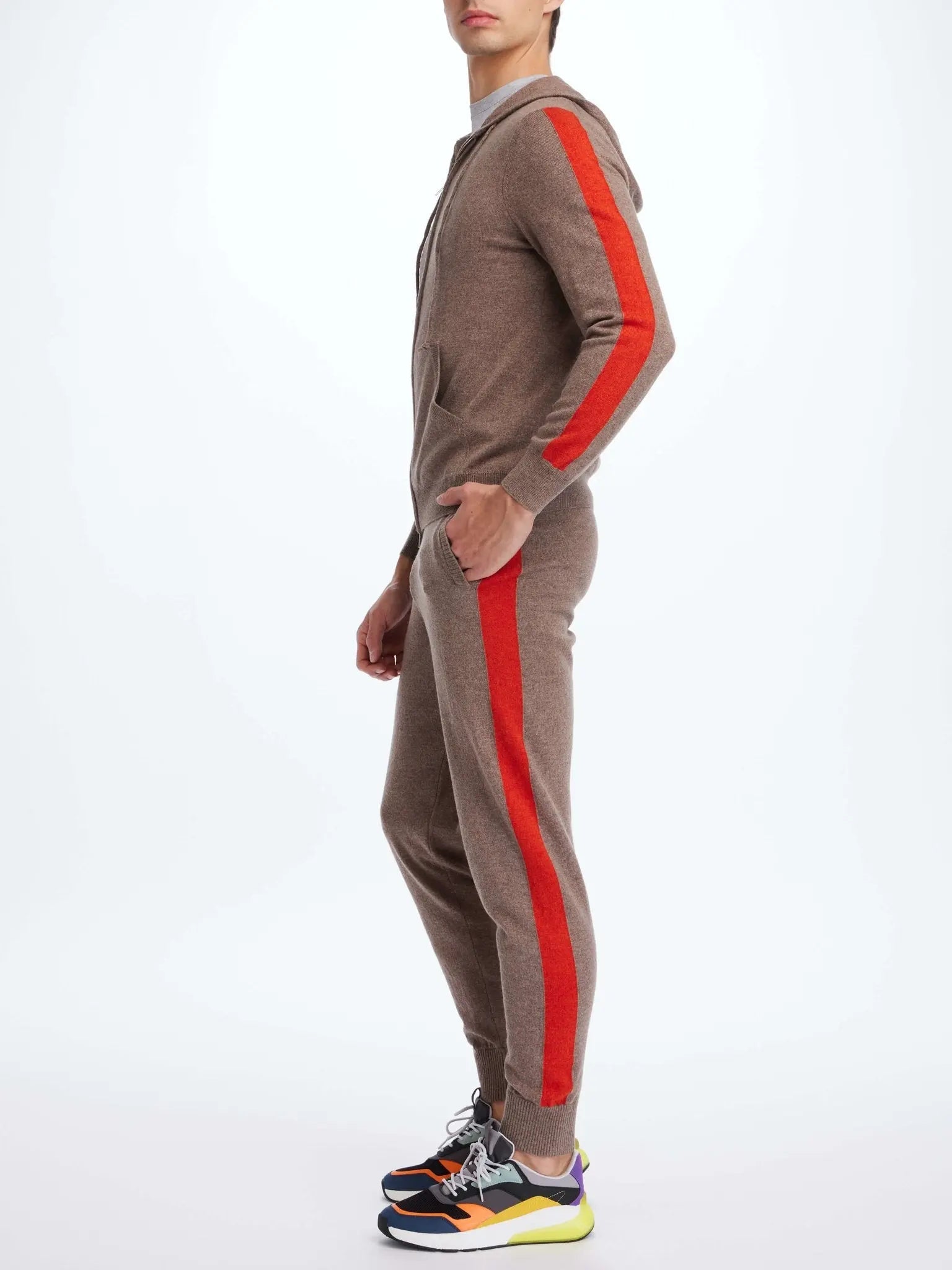 Image of Men's Cashmere Sweatpant In Brown With Orange Stripe