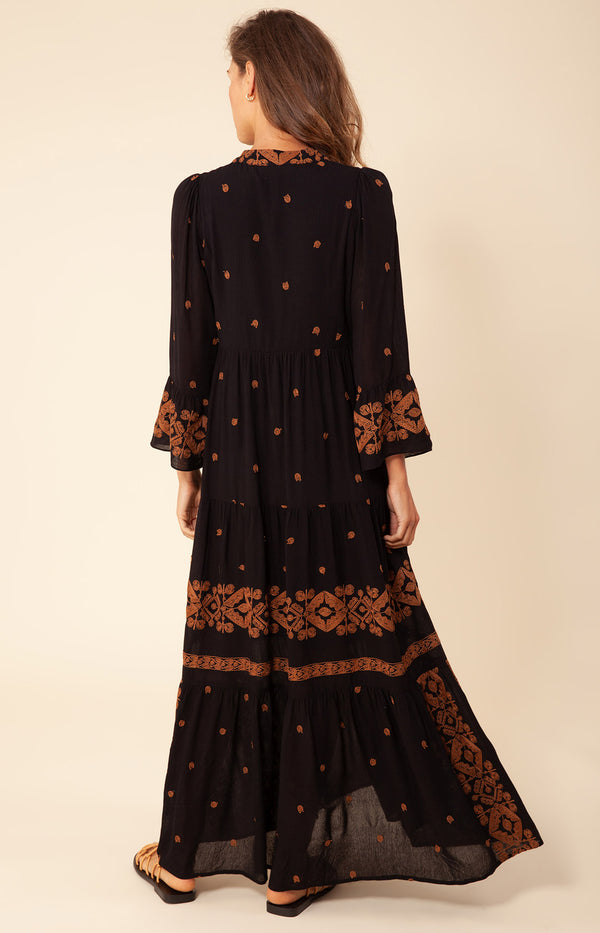 Emery Embroidered Maxi Dress | Gemusterte Kleider