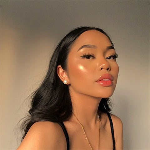 glow bronzed highlighter beauty girl pretty inspo makeup