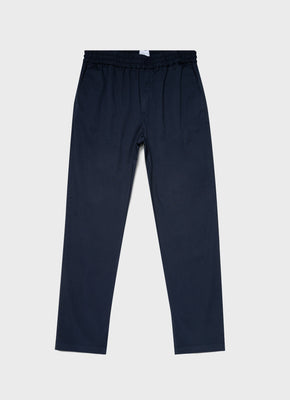 Men's Slim Fit Chino in Navy | Sunspel