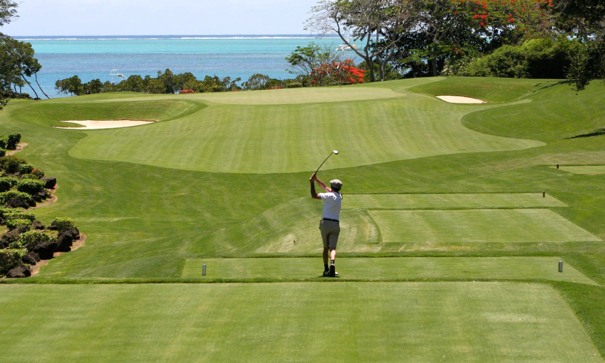 ハワイでローカルのようにゴルフ