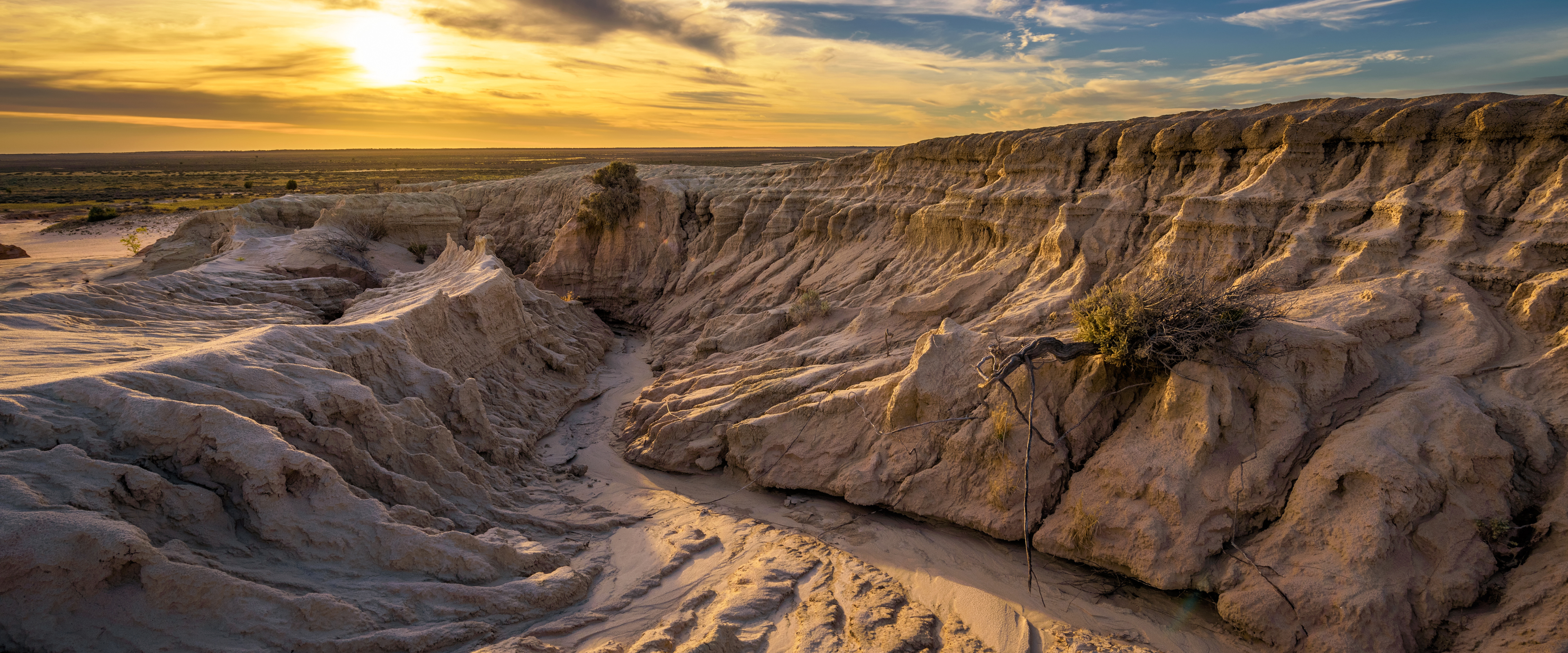 Lake Mungo National Park