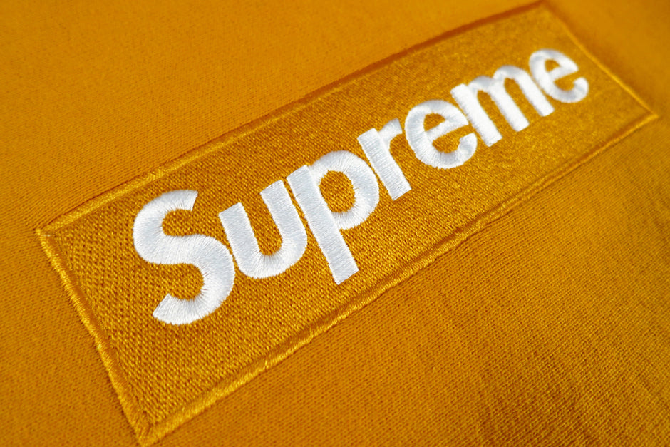 SUPREME BOX LOGO PULLOVER