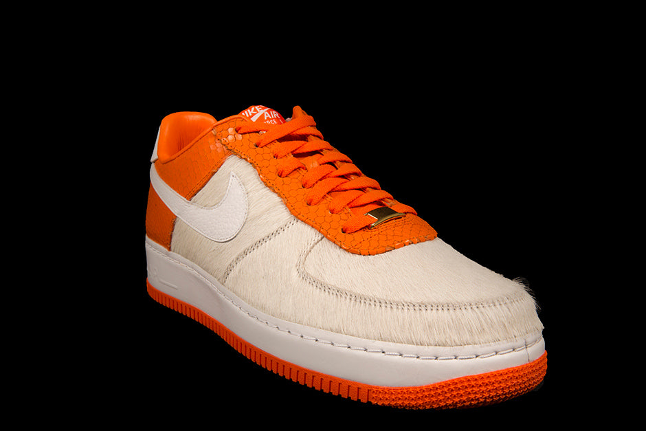 NIKE AIR FORCE 1 SUPREME I/O