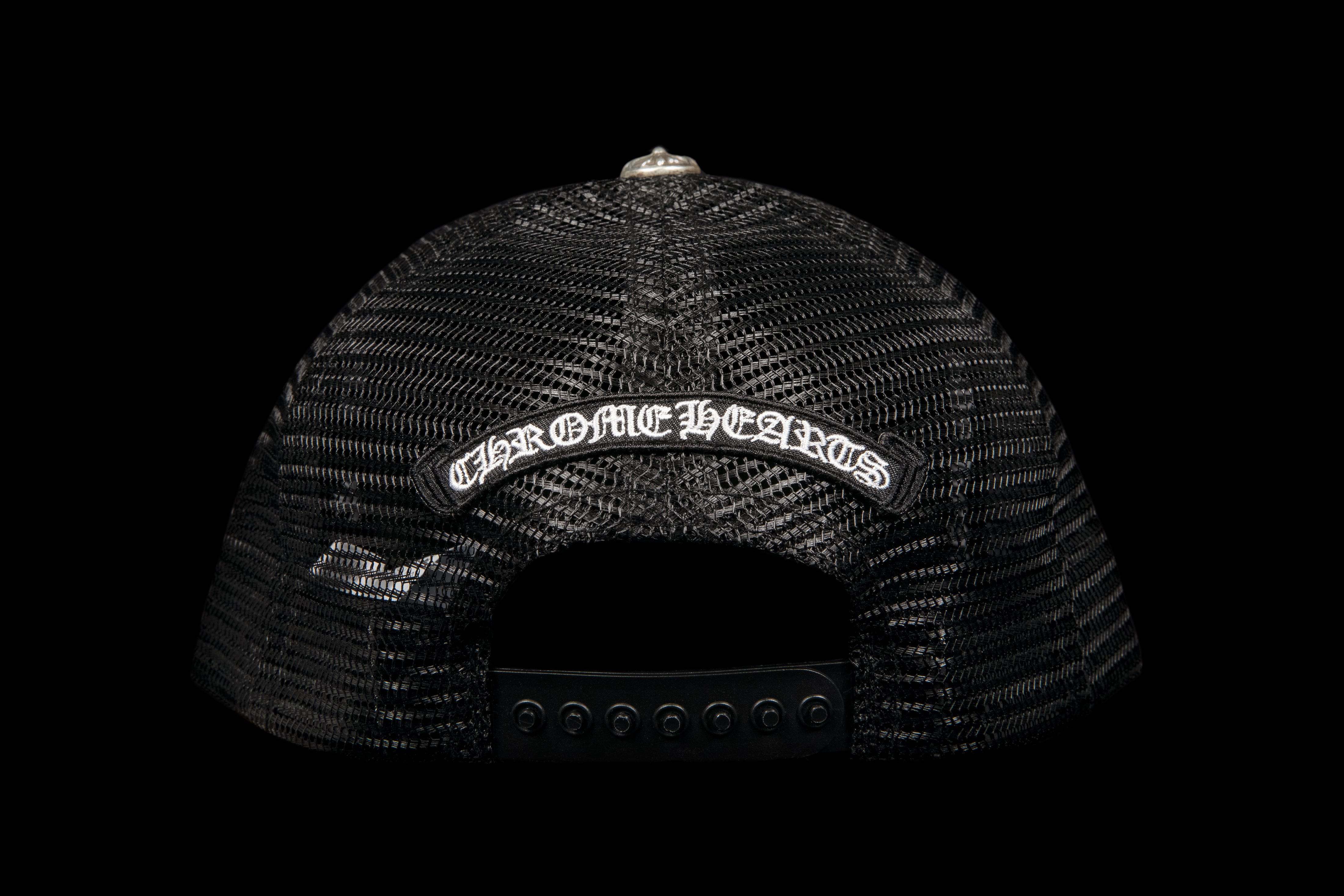 CHROME HEARTS X DOVER STREET MARKET TRUCKER HAT