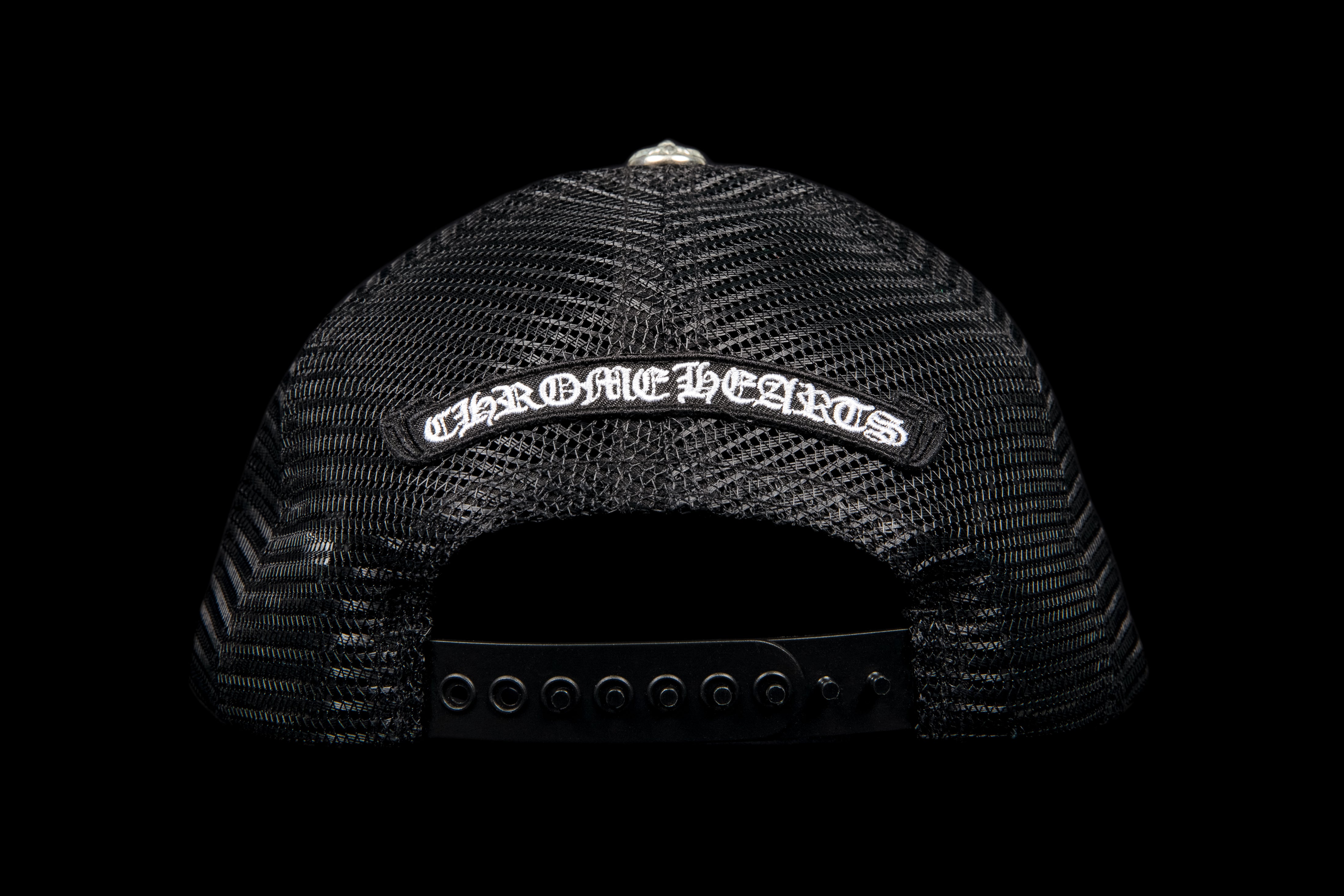 CHROME HEARTS CROSS HOLLYWOOD TRUCKER HAT