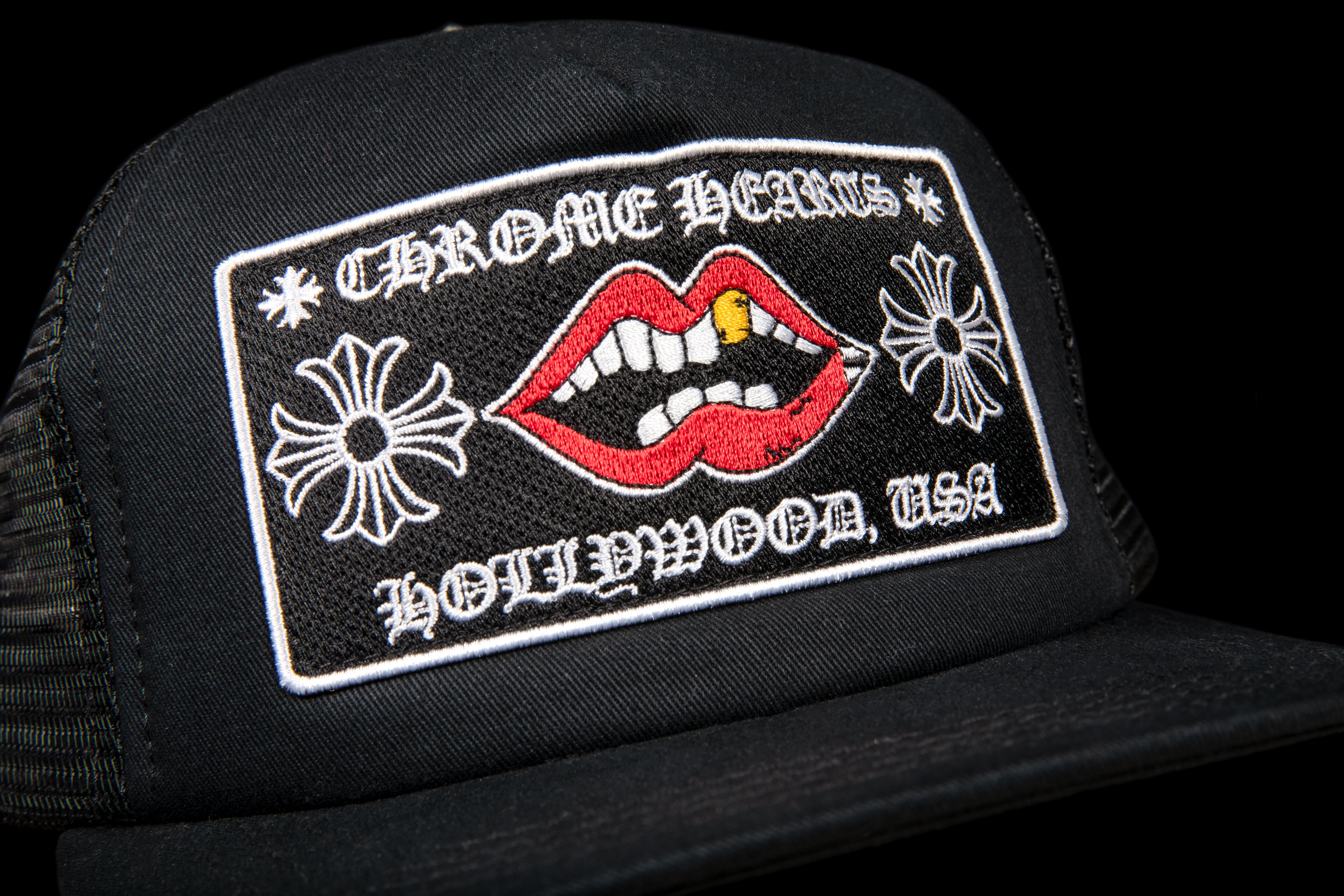 CHROME HEARTS CHOMPER HOLLYWOOD TRUCKER HAT