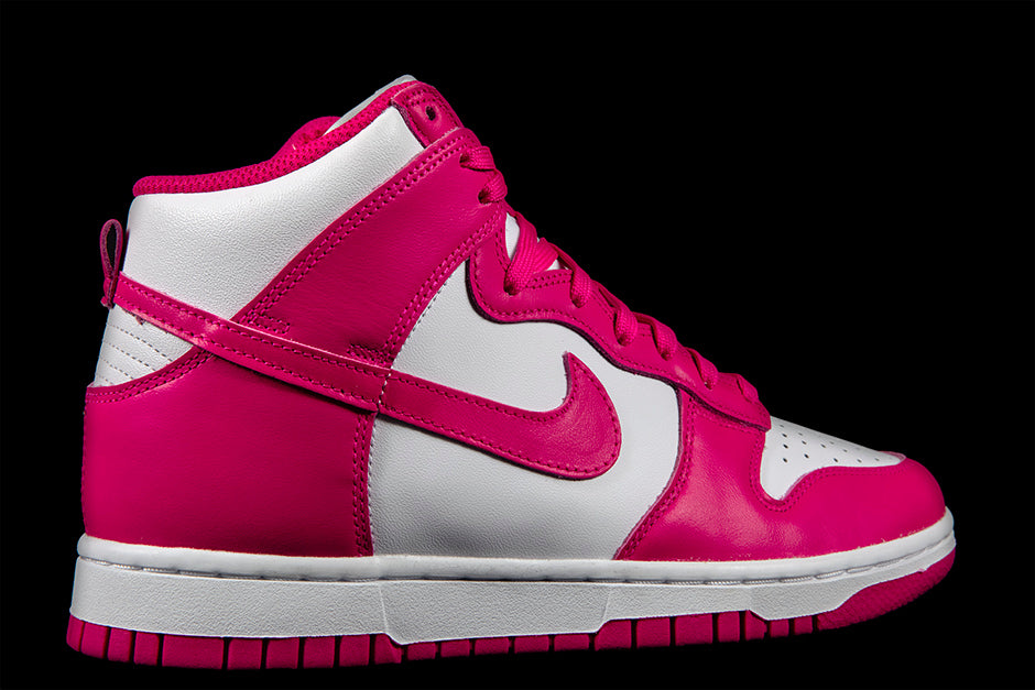 WOMENS NIKE DUNK HIGH