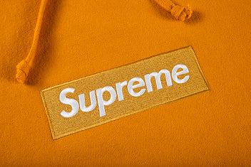 SUPREME BOX LOGO PULLOVER SAMPLE