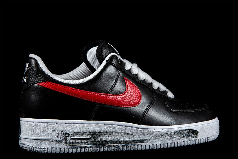 NIKE AIR FORCE 1 '07 / PARANOISE