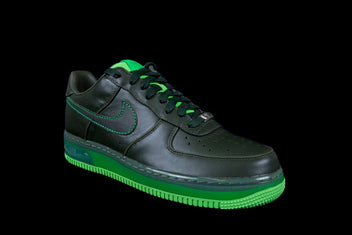 NIKE AIR FORCE 1 SUPREME MAX AIR `07