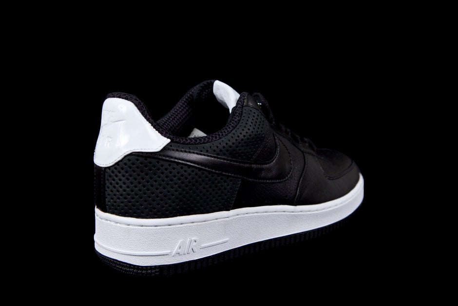 NIKE AIR FORCE 1 PREMIUM `07