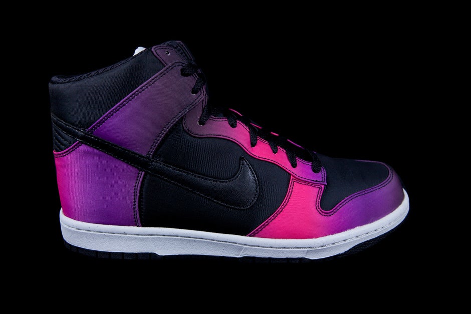 NIKE WOMENS DUNK HIGH PREMIUM