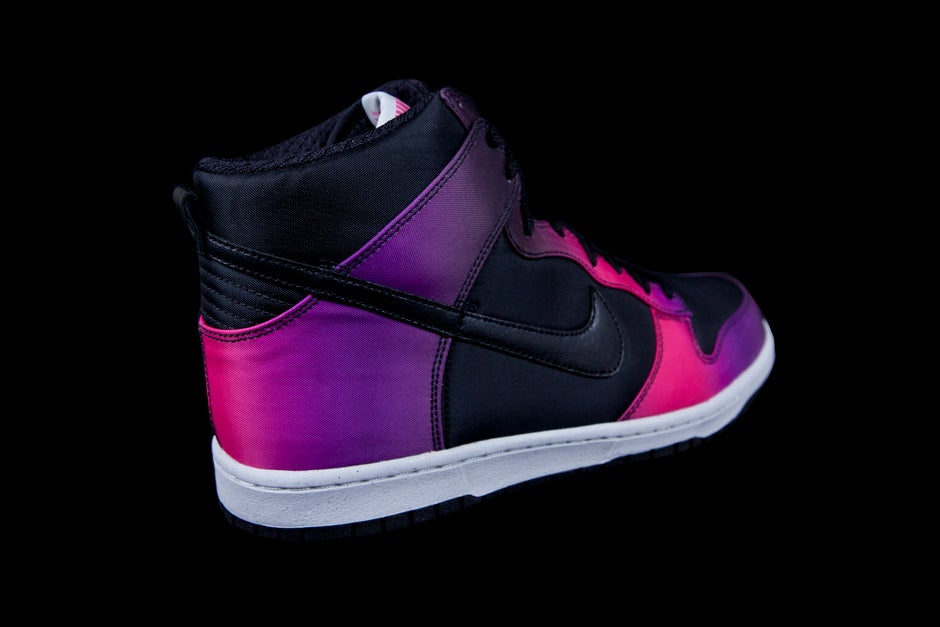 NIKE WOMENS DUNK HIGH PREMIUM