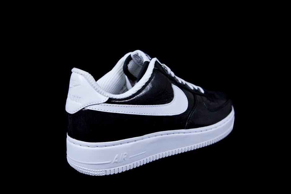 NIKE AIR FORCE 1 LOW SUPREME I/O