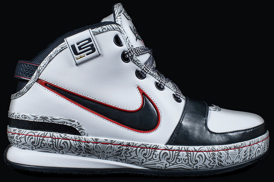 NIKE ZOOM LEBRON 6