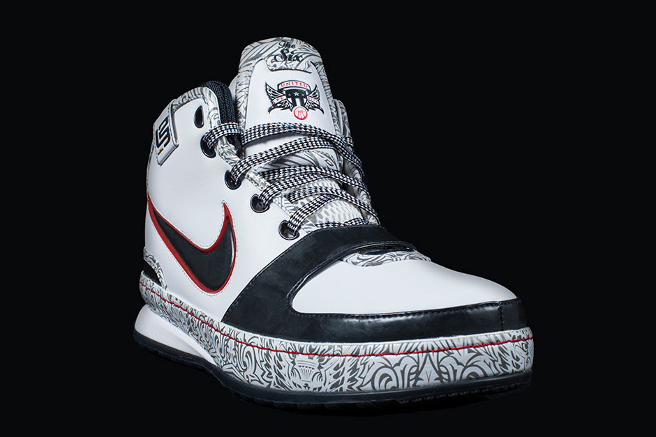 NIKE ZOOM LEBRON 6