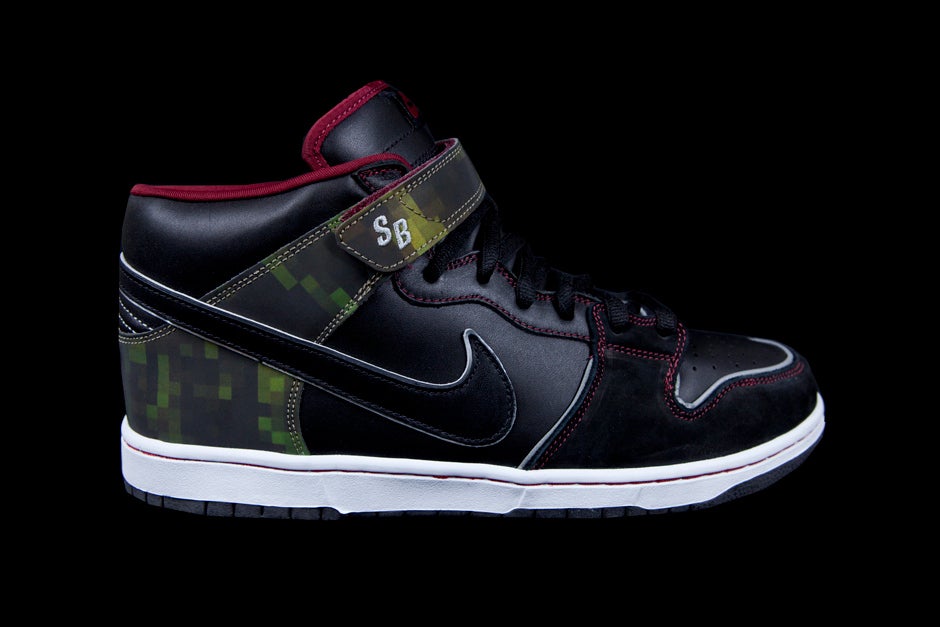 NIKE DUNK MID ELITE SB