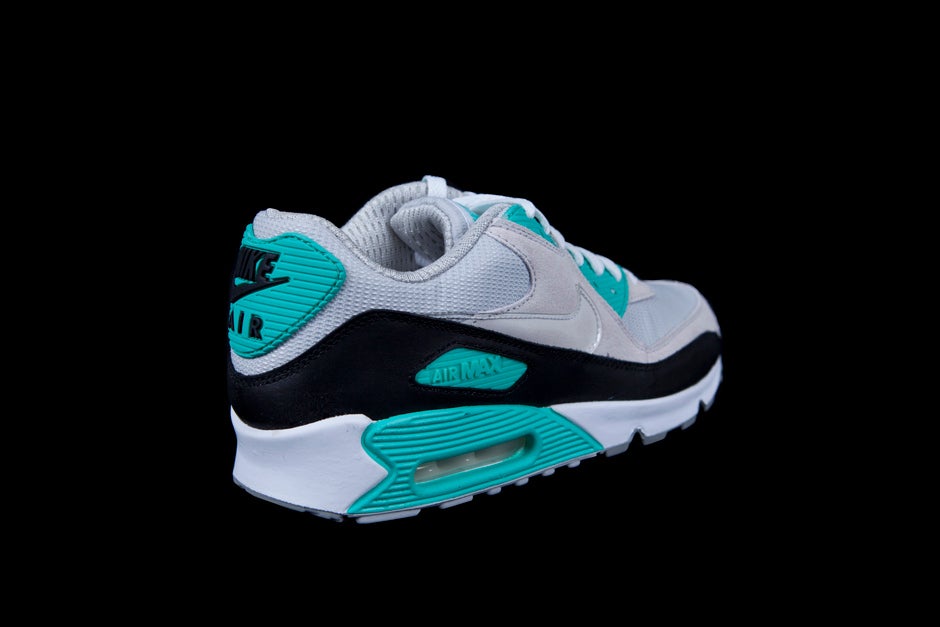 NIKE WOMENS AIR MAX 90 PREMIUM LE