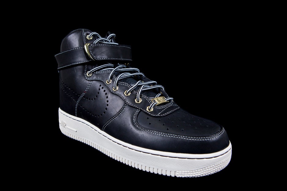 NIKE AIR FORCE 1 HIGH PREMIUM LE