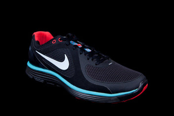 NIKE LUNARSWIFT+