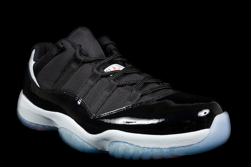 AIR JORDAN 11 RETRO LOW