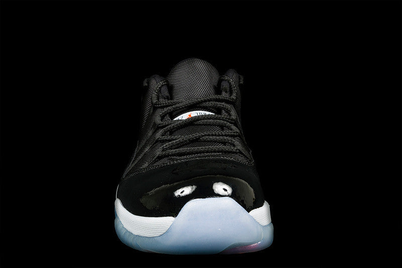 AIR JORDAN 11 RETRO LOW