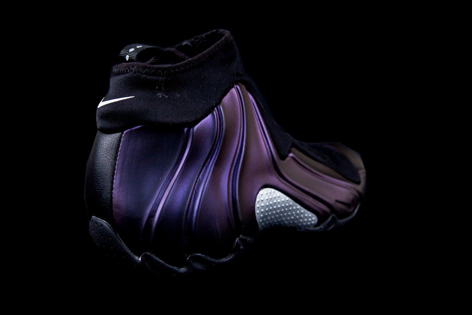 NIKE AIR FLIGHTPOSITE