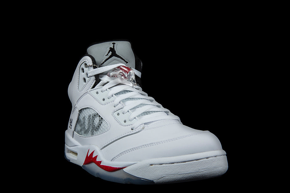 AIR JORDAN 5 RETRO SUPREME