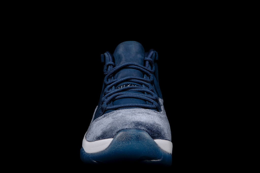 WOMENS AIR JORDAN 11 RETRO