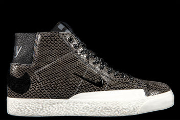 NIKE SB BLAZER MID QS F&F